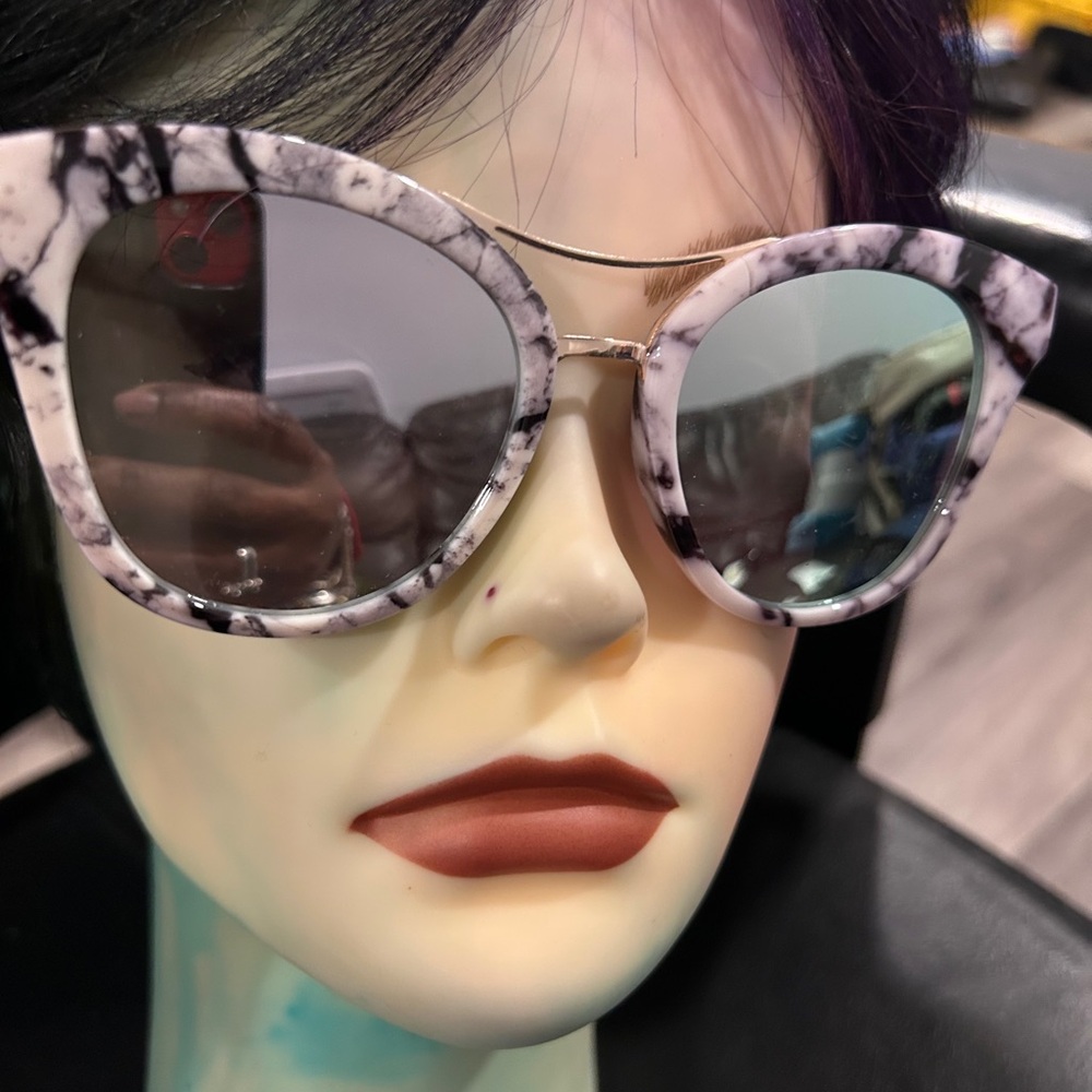 Guess Marble Patterned Sunglasses - image 3